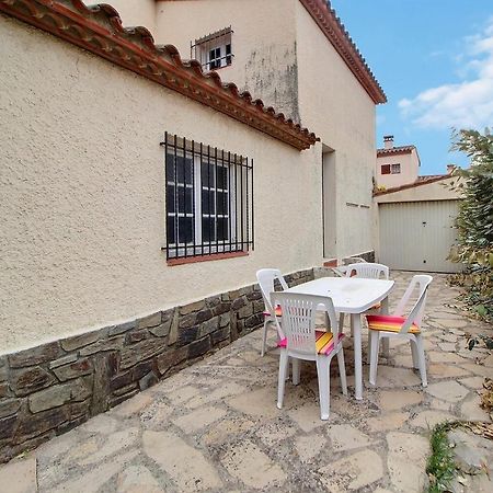 Meuble Trois Etoiles Au Premier Etage D'Une Maison Typique Сен-Сиприен Экстерьер фото
